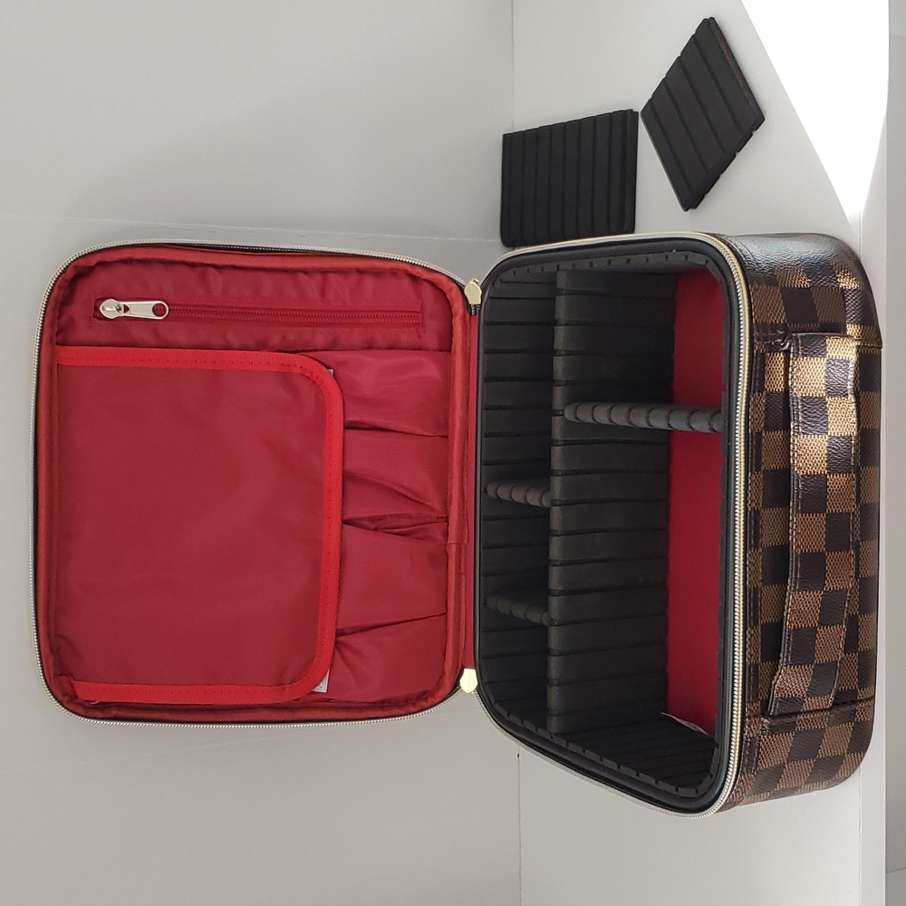 Brown Checkered Makeup Bag NWOT Adjustable Compartment - Picture 12 of 16